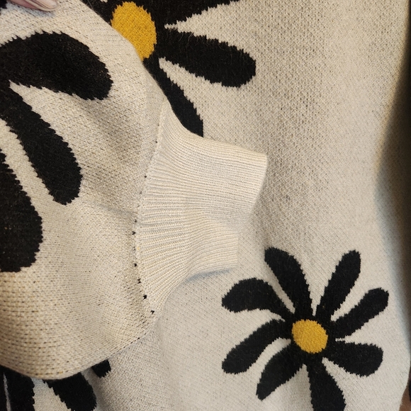 ZEAGOO WOMEN'S FLOWER SWEATER OATMEAL LONG SLEEVE BLACK YELLOW SIZE MEDIUM NWT - Picture 5 of 10